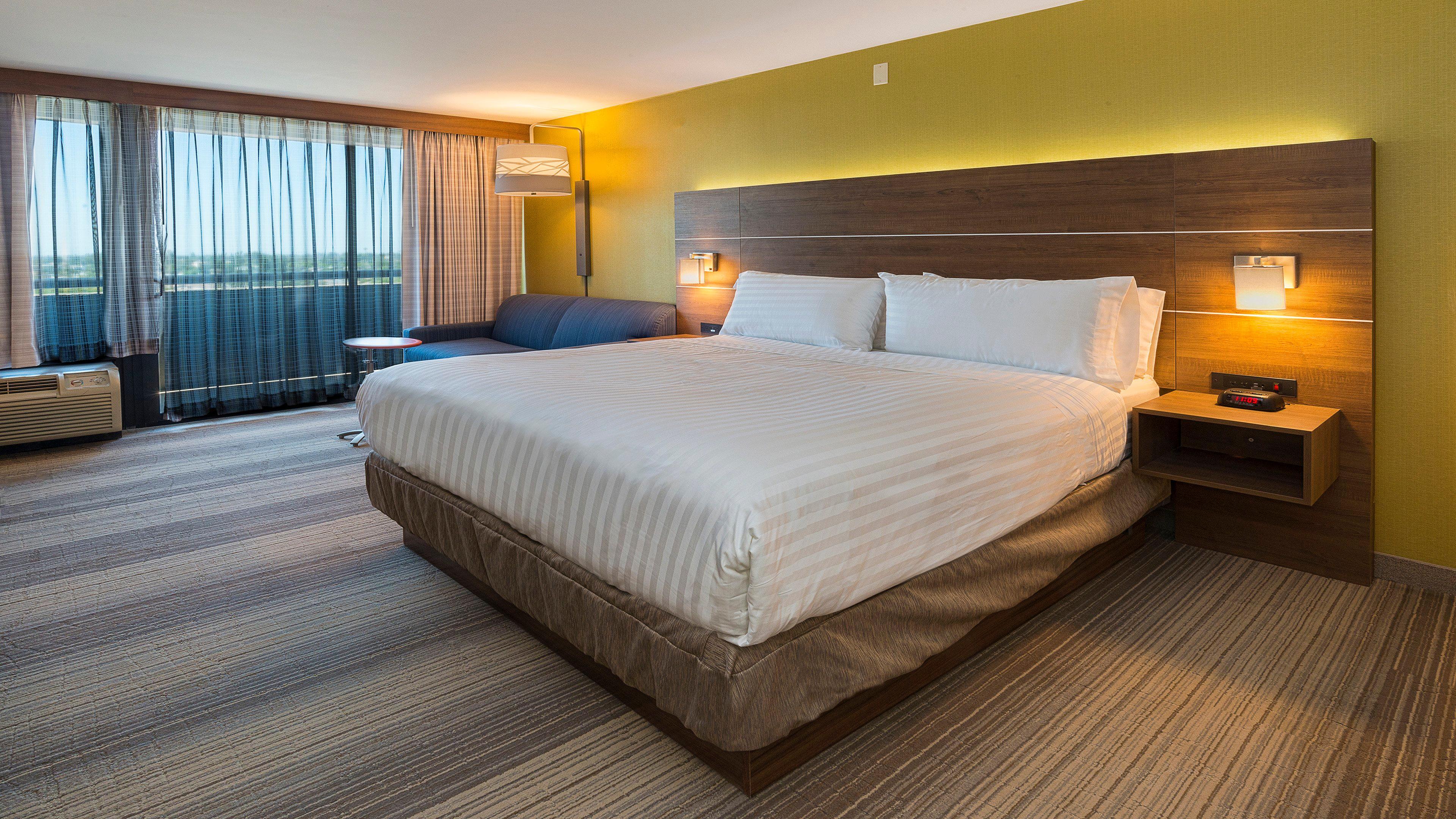 Holiday Inn Express Fullerton-Anaheim By Ihg Exterior photo