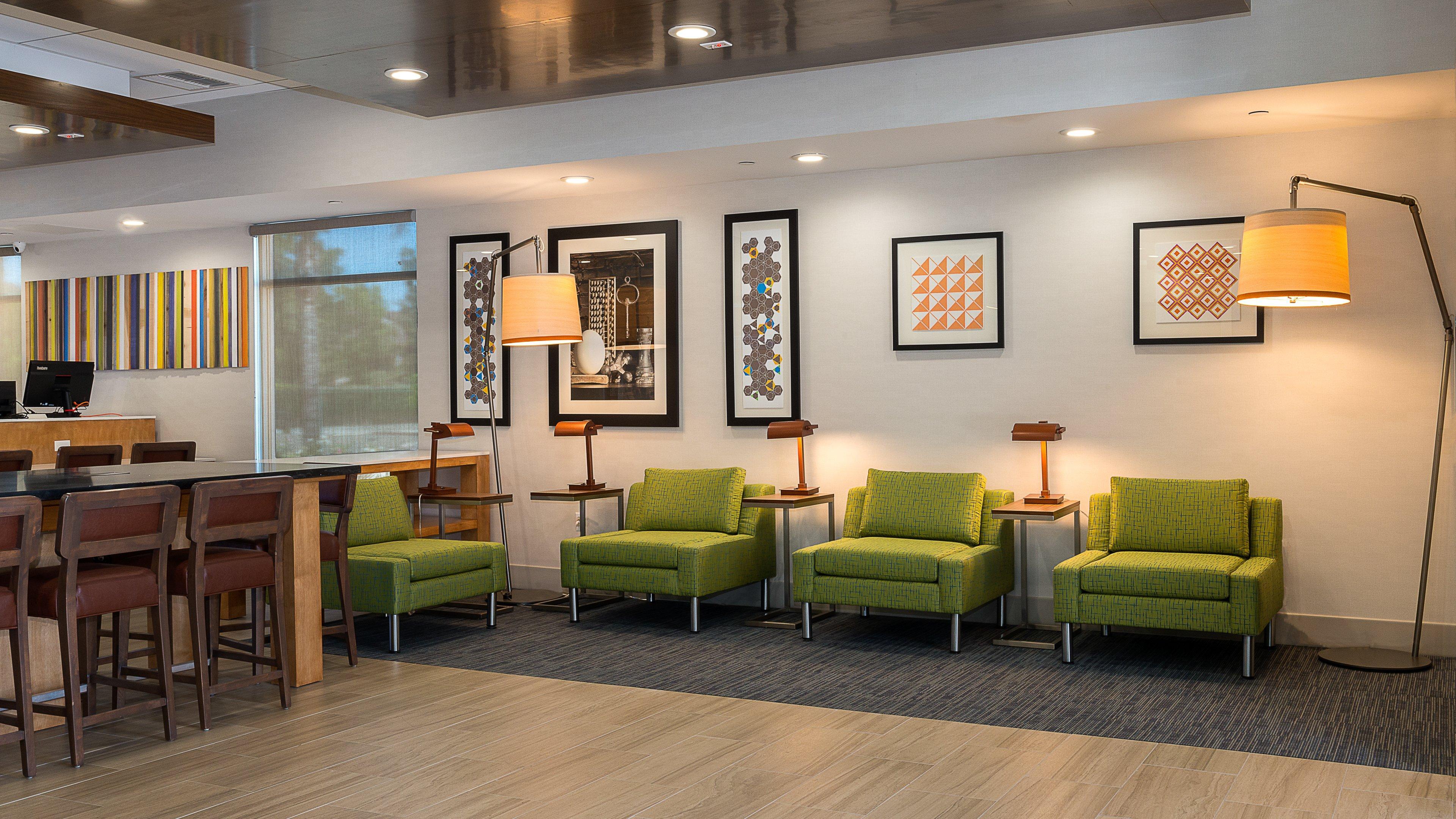 Holiday Inn Express Fullerton-Anaheim By Ihg Exterior photo