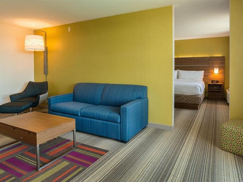 Holiday Inn Express Fullerton-Anaheim By Ihg Exterior photo